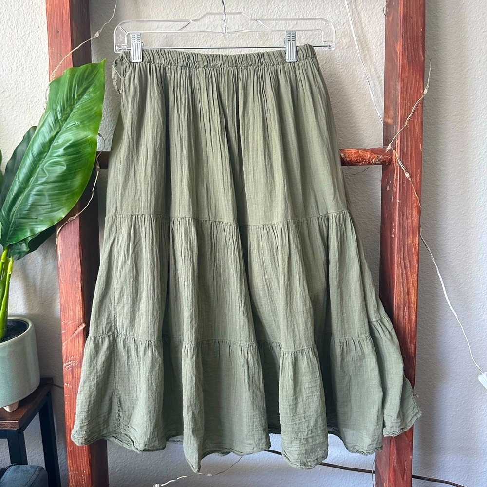 AUTHENTIC ITALIAN COTTON! Olive Green Tiered Mid Skirt 💚